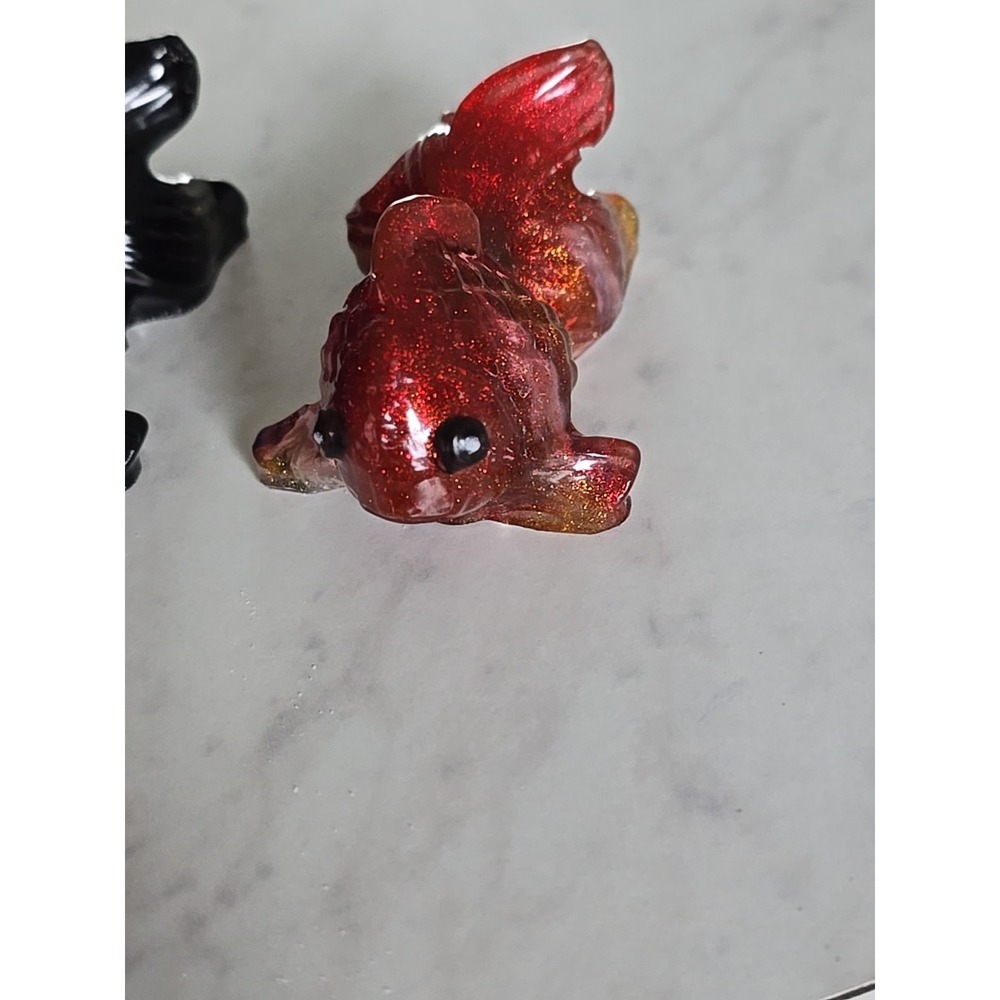 2‎ Resin Handmade Goldfish Black Red Decoration Gift. 612
